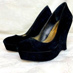 BCBGeneration black suede platform heels 6.5